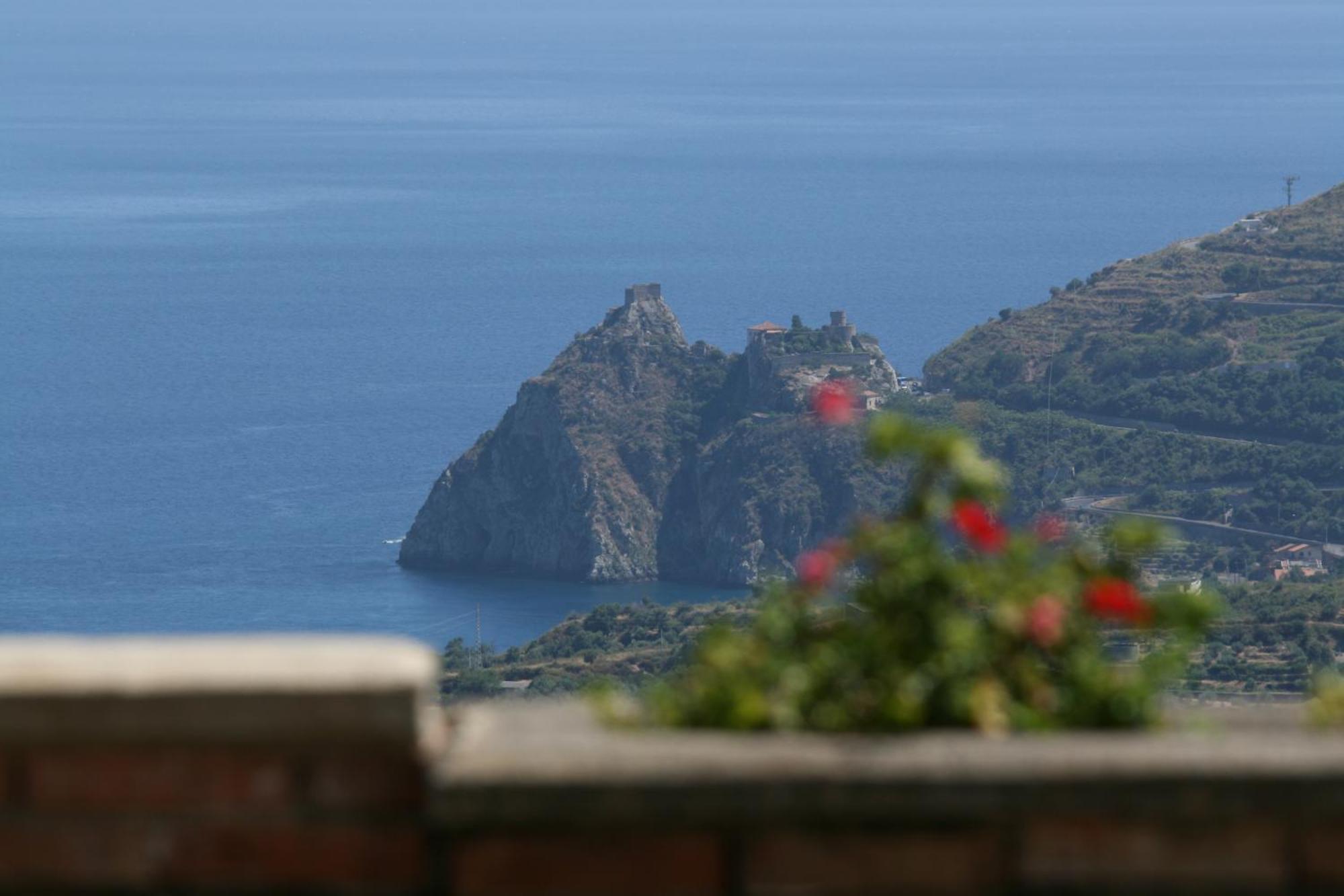 Resort Borgo San Rocco Savoca Kültér fotó