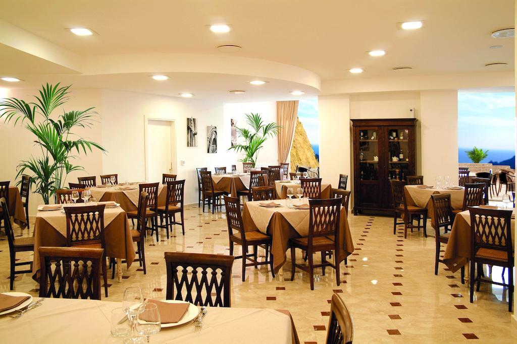 Resort Borgo San Rocco Savoca Kültér fotó